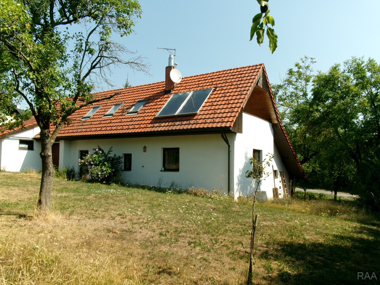 zadní část domu [1/37]